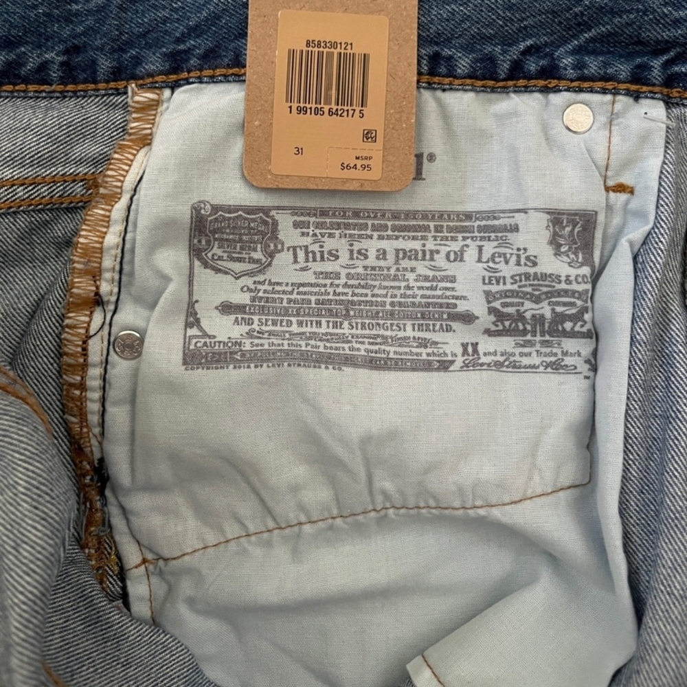 Levi's 501 Mid Thigh Distressed Women's Denim Shorts - Blue New with Tags! - Picture 5 of 9